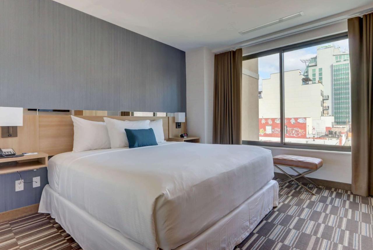Microtel Inn By Wyndham Long Island City New York Eksteriør bilde
