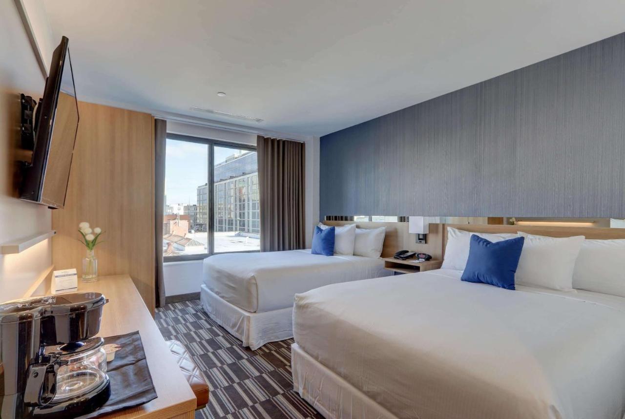 Microtel Inn By Wyndham Long Island City New York Eksteriør bilde