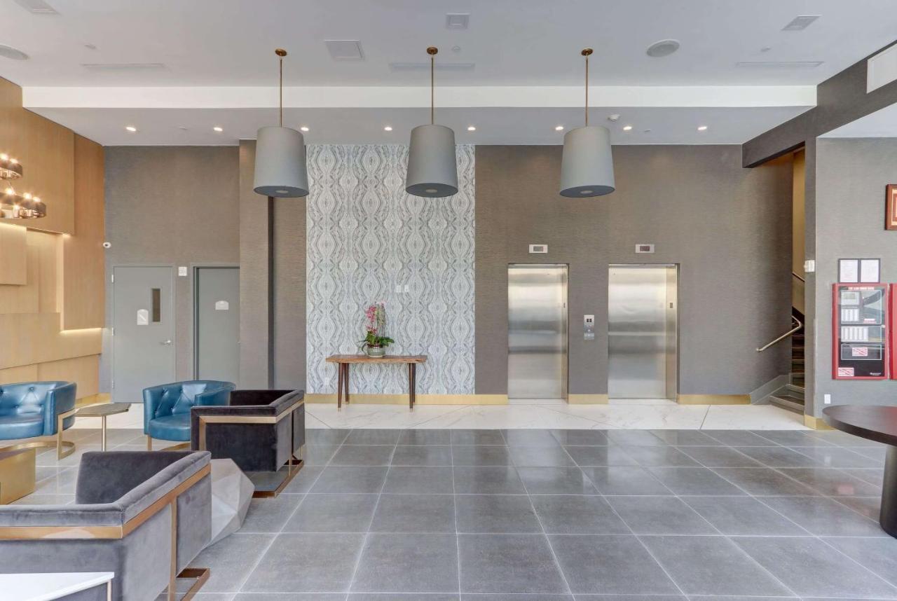 Microtel Inn By Wyndham Long Island City New York Eksteriør bilde