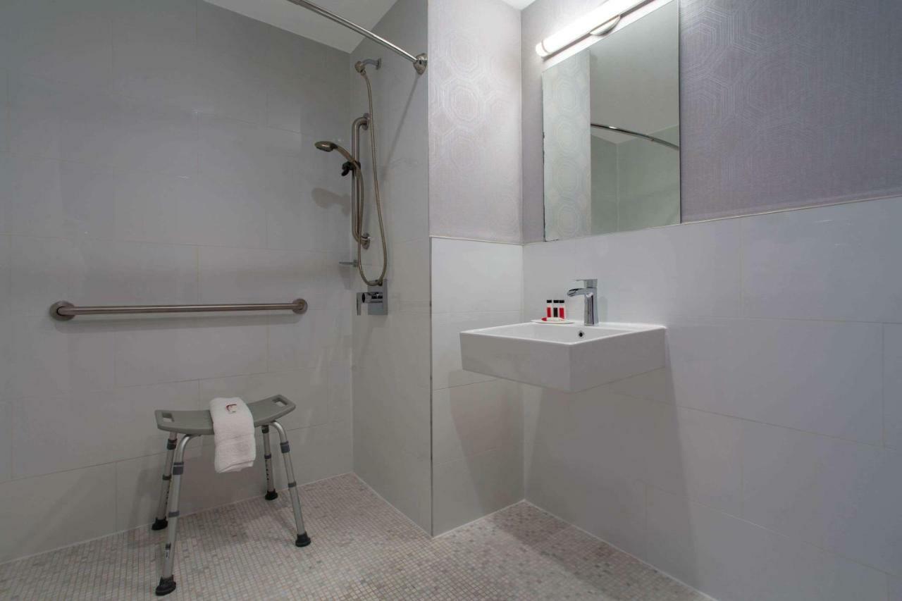Microtel Inn By Wyndham Long Island City New York Eksteriør bilde